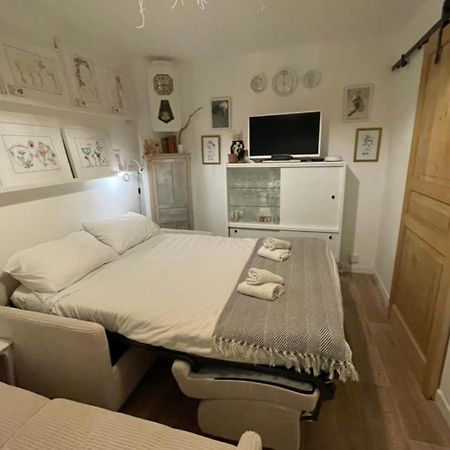 Charming Air-Conditioned One-Bedroom 150M From Cavaliere Beach Le Lavandou Exterior foto