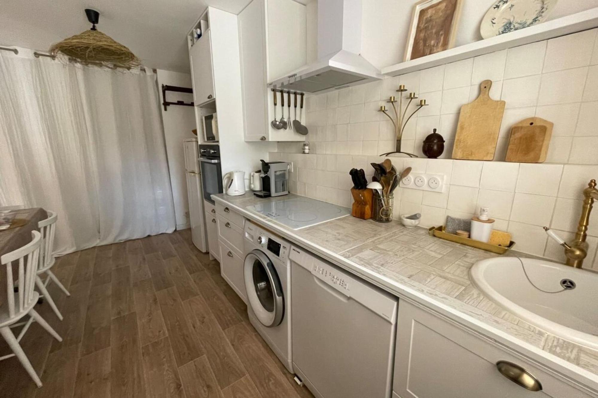 Charming Air-Conditioned One-Bedroom 150M From Cavaliere Beach Le Lavandou Exterior foto